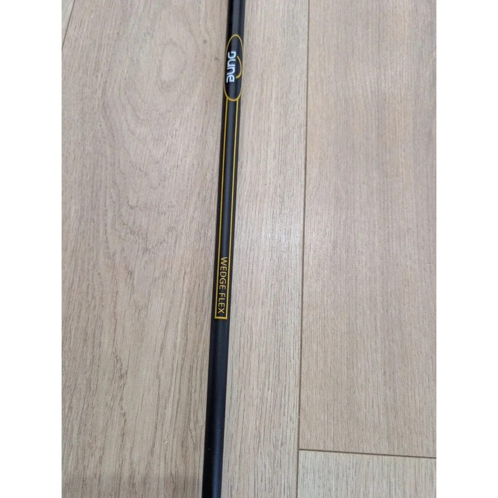 Golf Club DUNE 56 black Wedge RIGHT H Graphite Shaft Very Good Condition